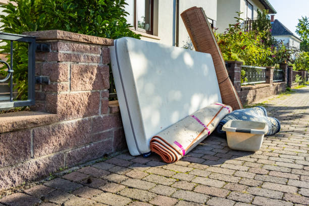 Best Yard Waste Removal  in Norwalk, OH
